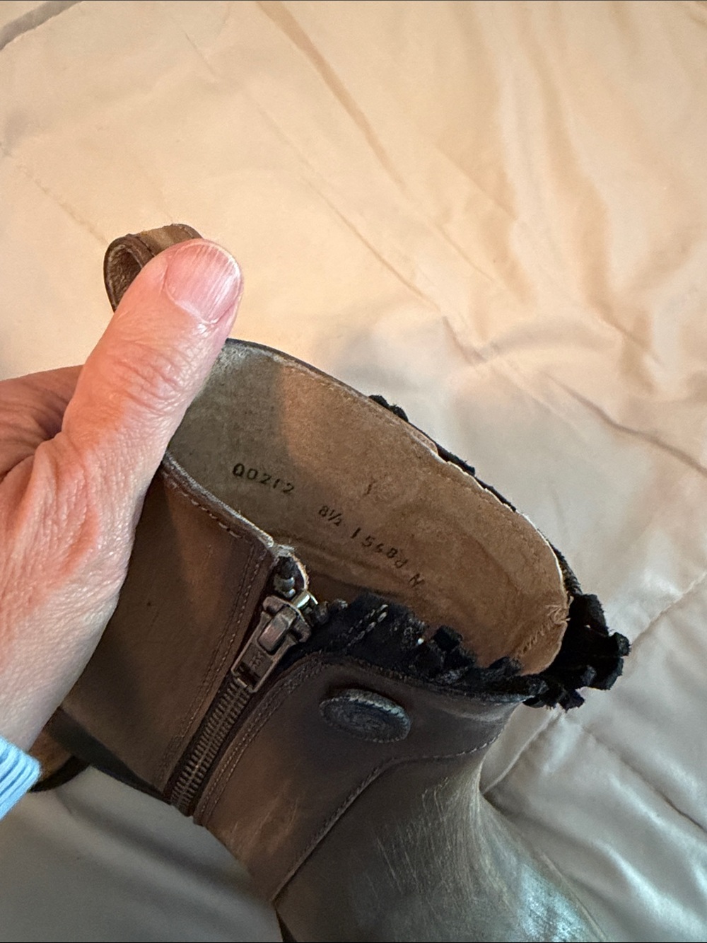 Circle G Brown Leather Ankle Bootie with Side Zip 8.5 NWOT